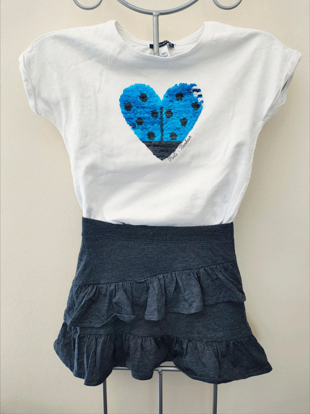 5 ans ensemble été teeshirt Okaïdi et jupe kiabi